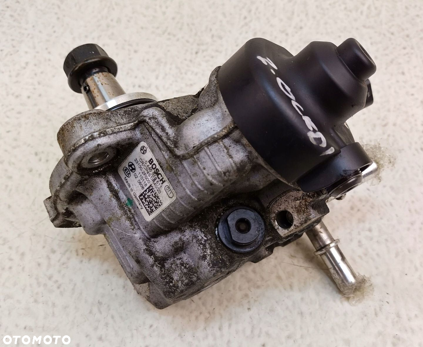 KIA HYUNDAI 2.0 CRDI D4FD POMPA WTRYSKOWA BOSCH 33100-2F000 0445010511 - 2