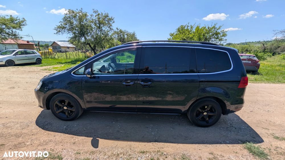 Volkswagen Sharan 2.0 TDI DSG BlueMotion Technology Highline - 11