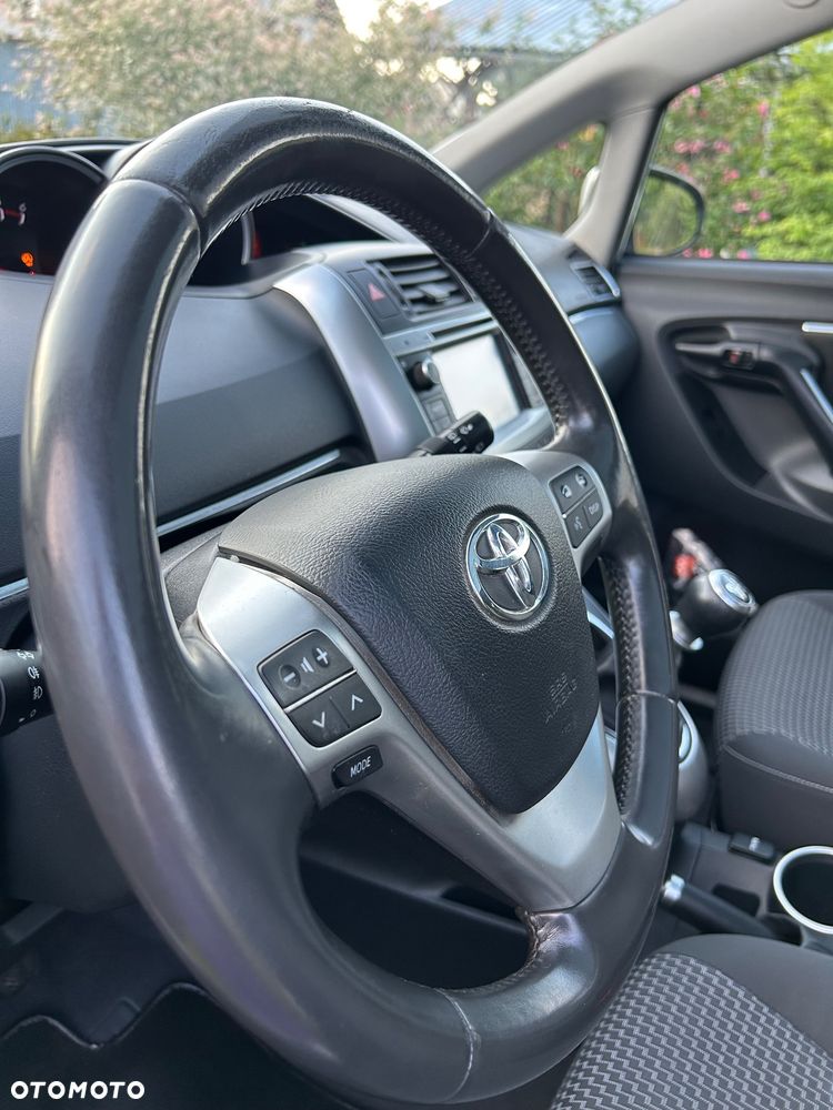 Toyota Verso 1.6 D-4D Prestige 7os - 9