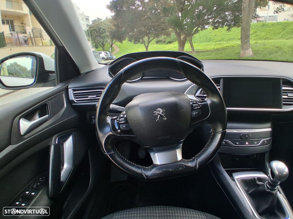 Peugeot 308 1.5 BlueHDi Business Line - 15