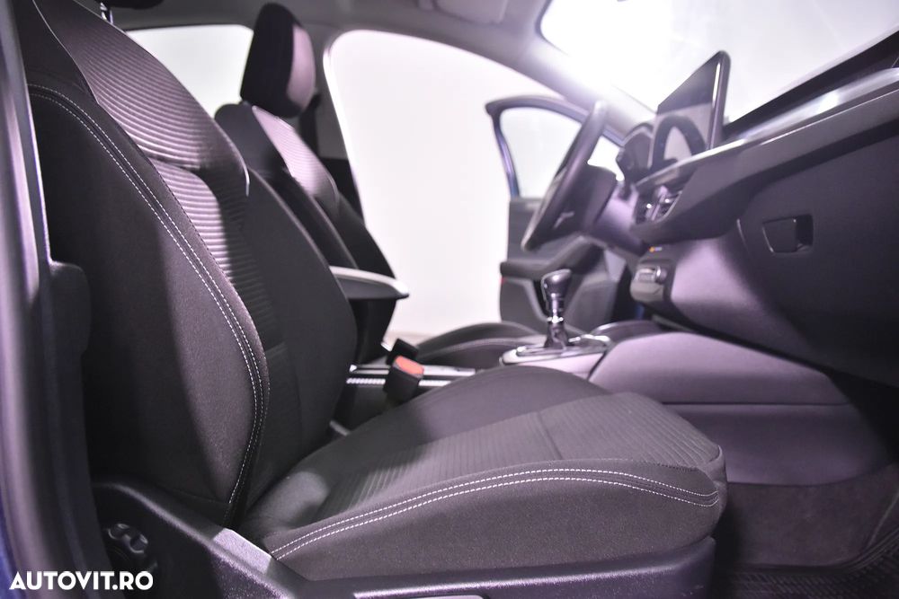 Ford Focus - 11