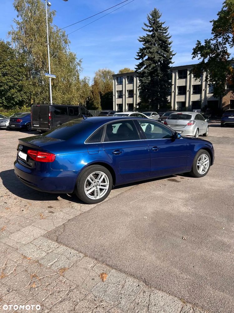 Audi A4 Limousine - 7