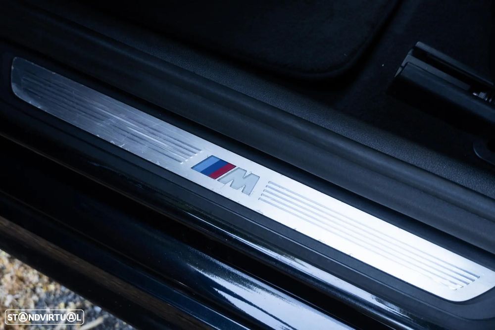 BMW 520 d Pack Desportivo M Auto - 52