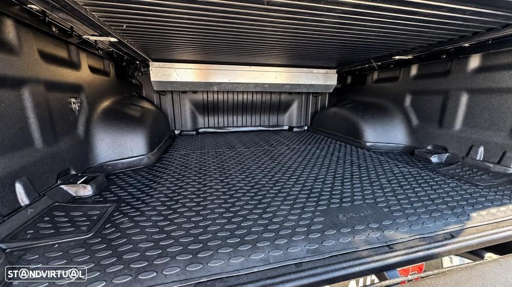 VW Amarok 3.0 TDI CD Aventura.4x4 - 40