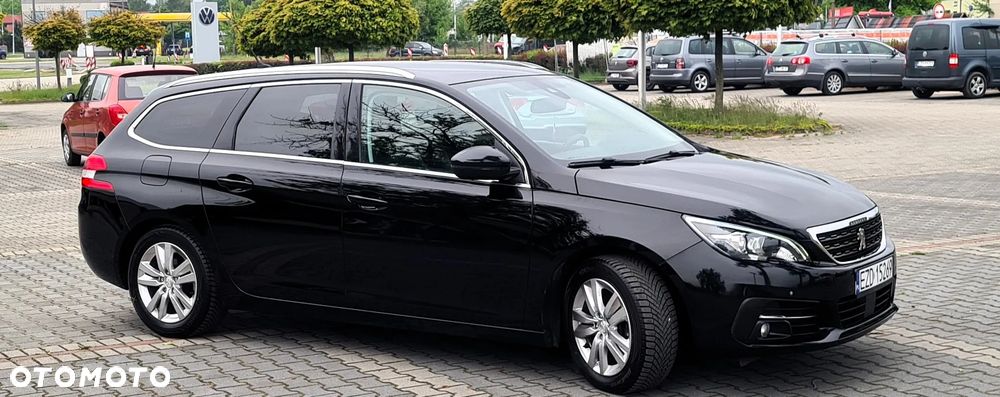 Peugeot 308 BlueHDi 130 Stop & Start Allure Business-Paket - 15