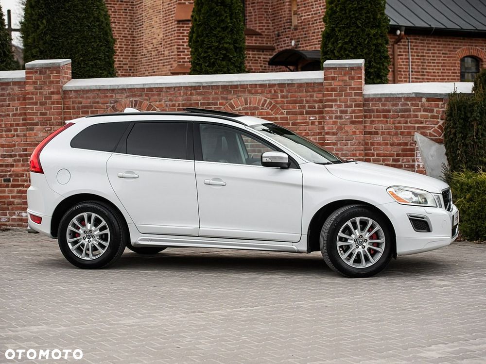 Volvo XC 60 D4 AWD Geartronic RDesign - 3