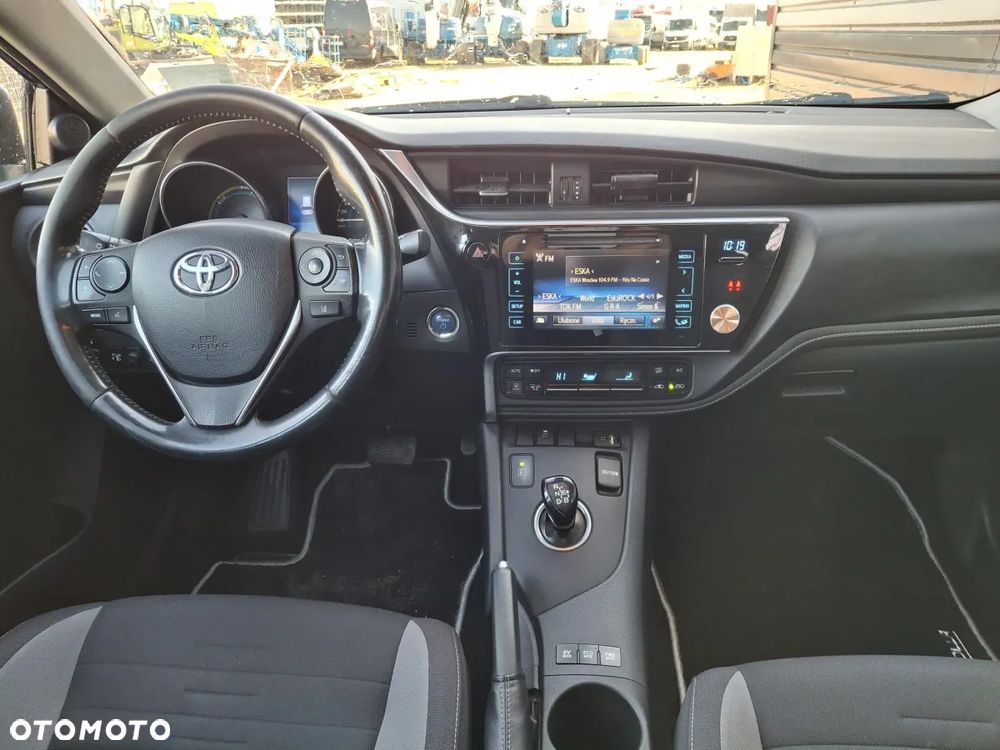 Toyota Auris Hybrid 135 Premium - 9