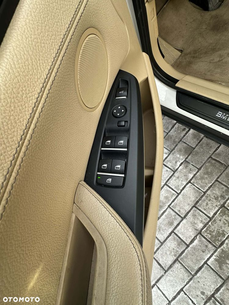 BMW X4 xDrive20i - 13