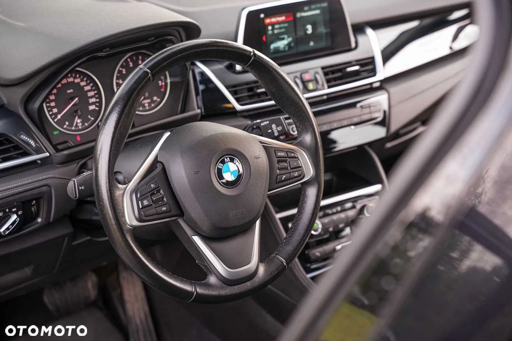 BMW Seria 2 218i Sport Line - 12