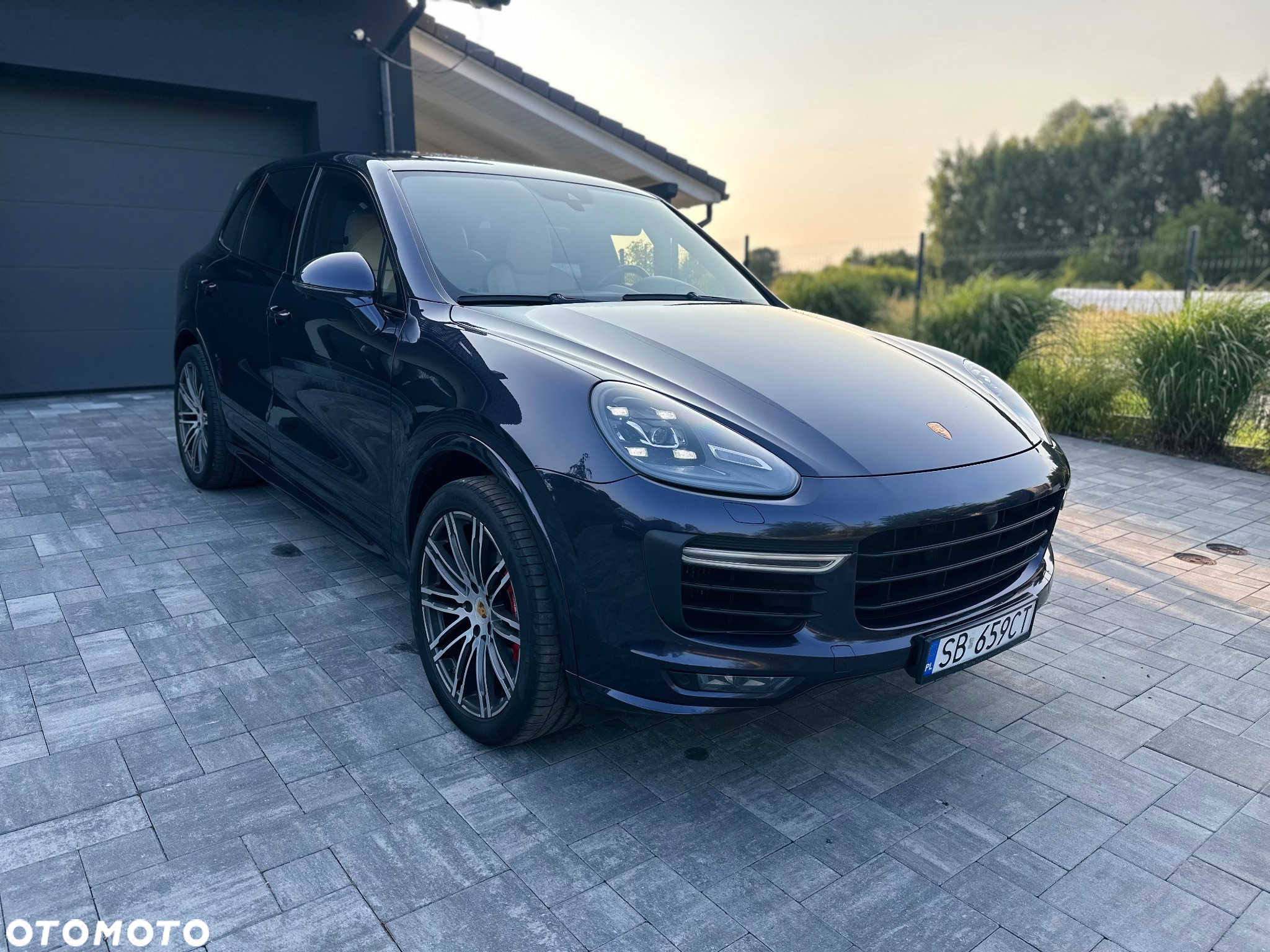 Porsche Cayenne Turbo - 9