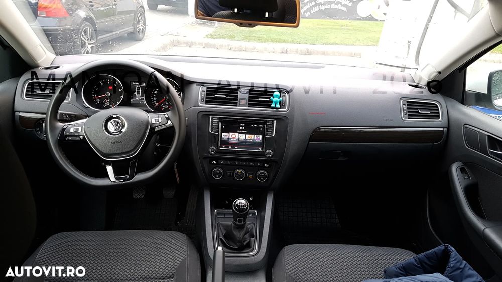 Volkswagen Jetta 1.2 TSI Comfortline - 9