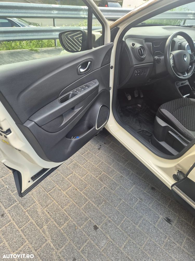 Renault Captur - 17