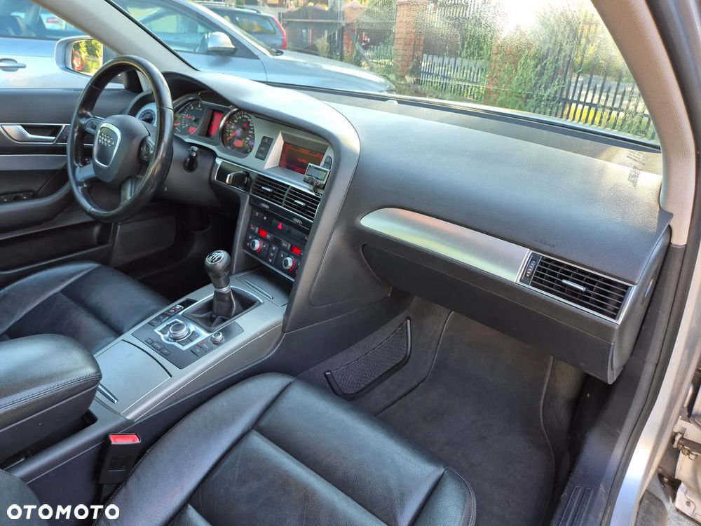 Audi A6 Avant - 17