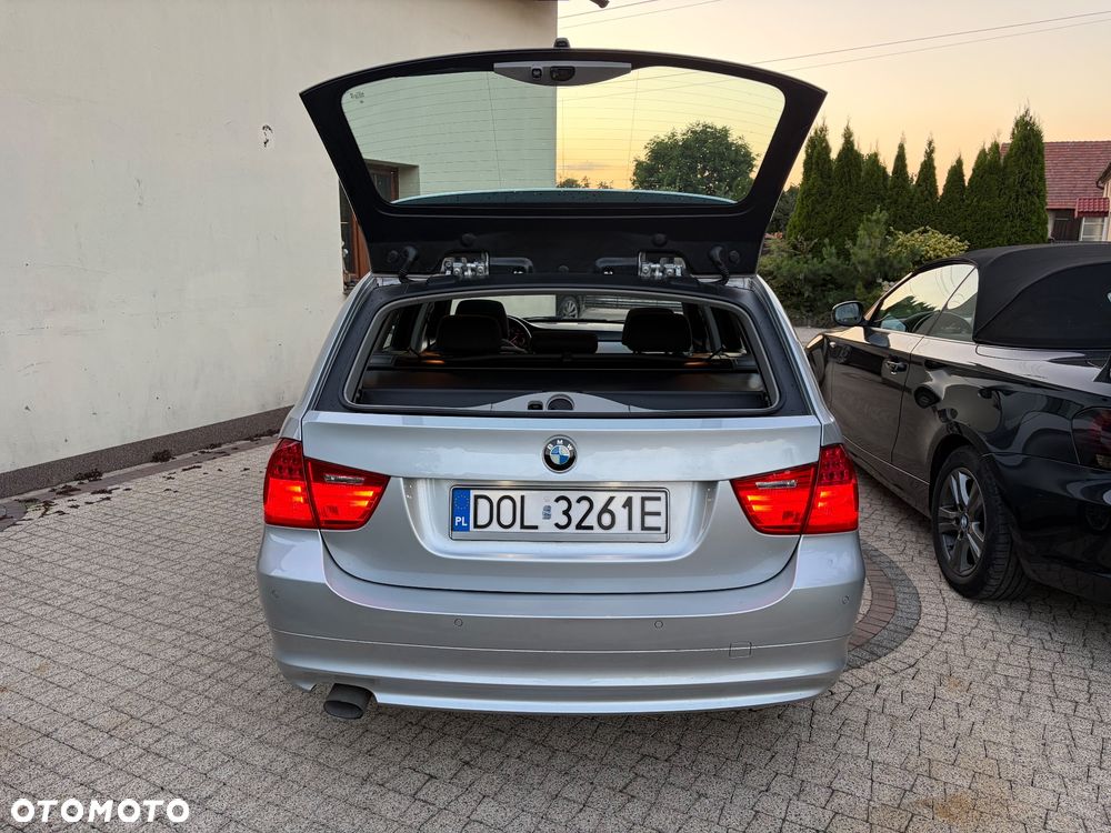 BMW Seria 3 318d DPF Edition Lifestyle - 33