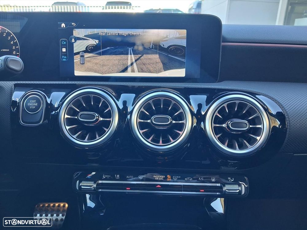 Mercedes-Benz A 250 e AMG Line - 19