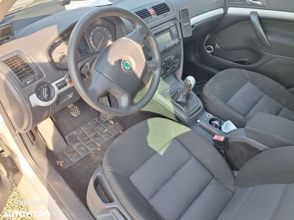 Dezmembrez Skoda Octavia 2 2.0 tdi BMM 4X4 cod culoare 9102 - 6