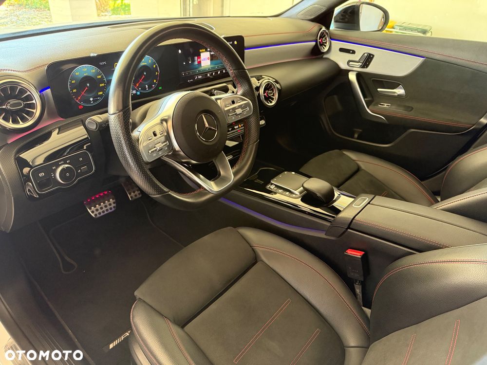 Mercedes-Benz CLA 200 4-Matic AMG Line 8G-DCT - 5