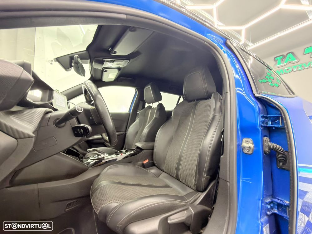 Peugeot e-2008 GT - 17