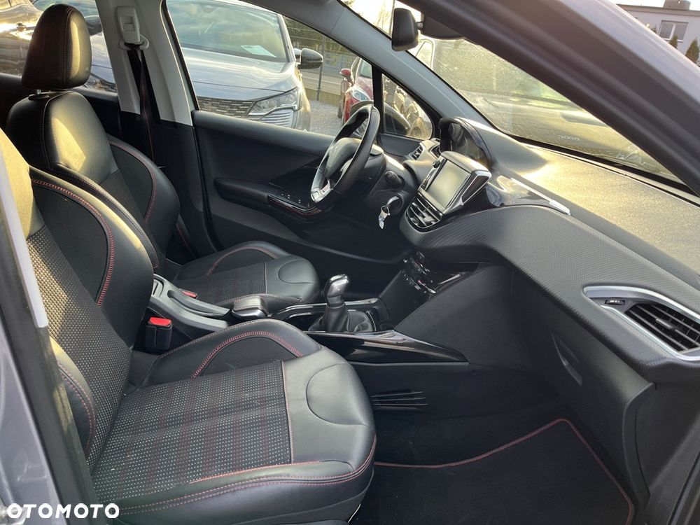 Peugeot 2008 PureTech 110 Stop&Start GT-Line Edition - 5