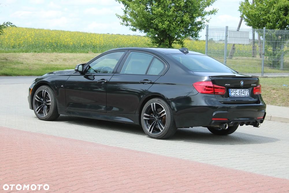 BMW Seria 3 335xi - 27