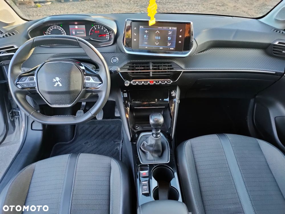 Peugeot 208 PureTech 100 Allure Pack - 21