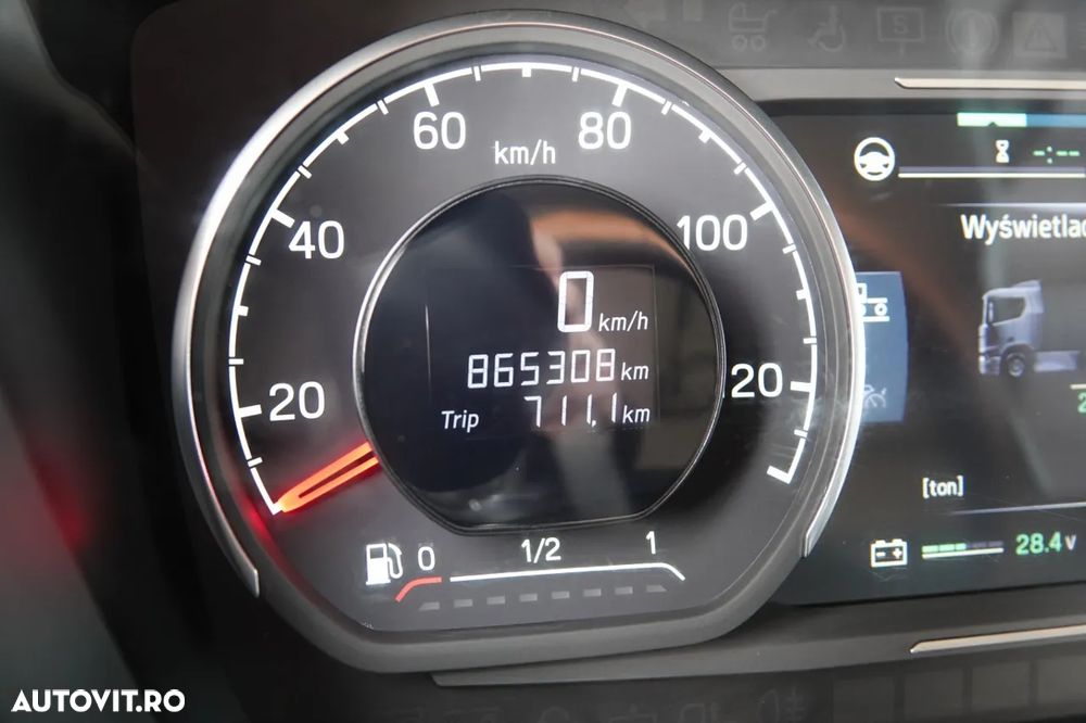 Scania S 500 / RETARDER / AER CONDIȚIONAT PARCARE / JANTE DIN ALIAJ / PIELE / ANVELOPE 100% / REZERVORE 1.400 L - 37