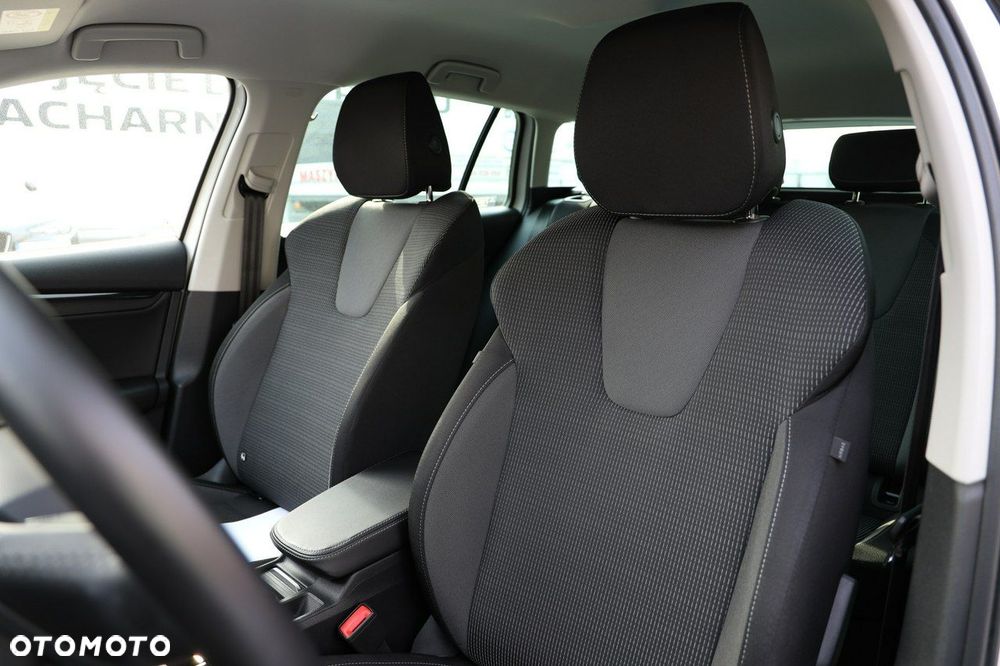 Skoda Octavia 1.5 TSI Selection - 17