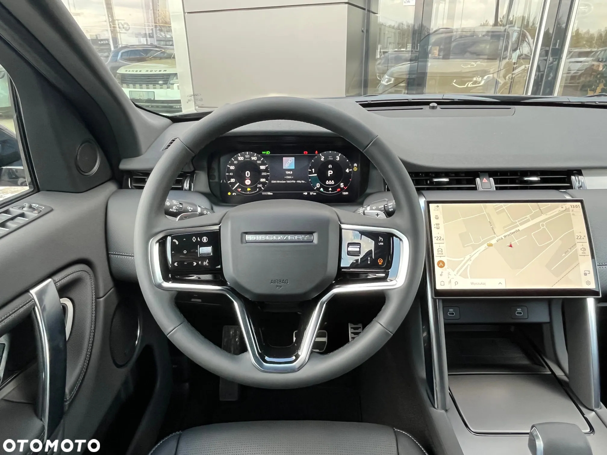 Land Rover Discovery Sport - 10