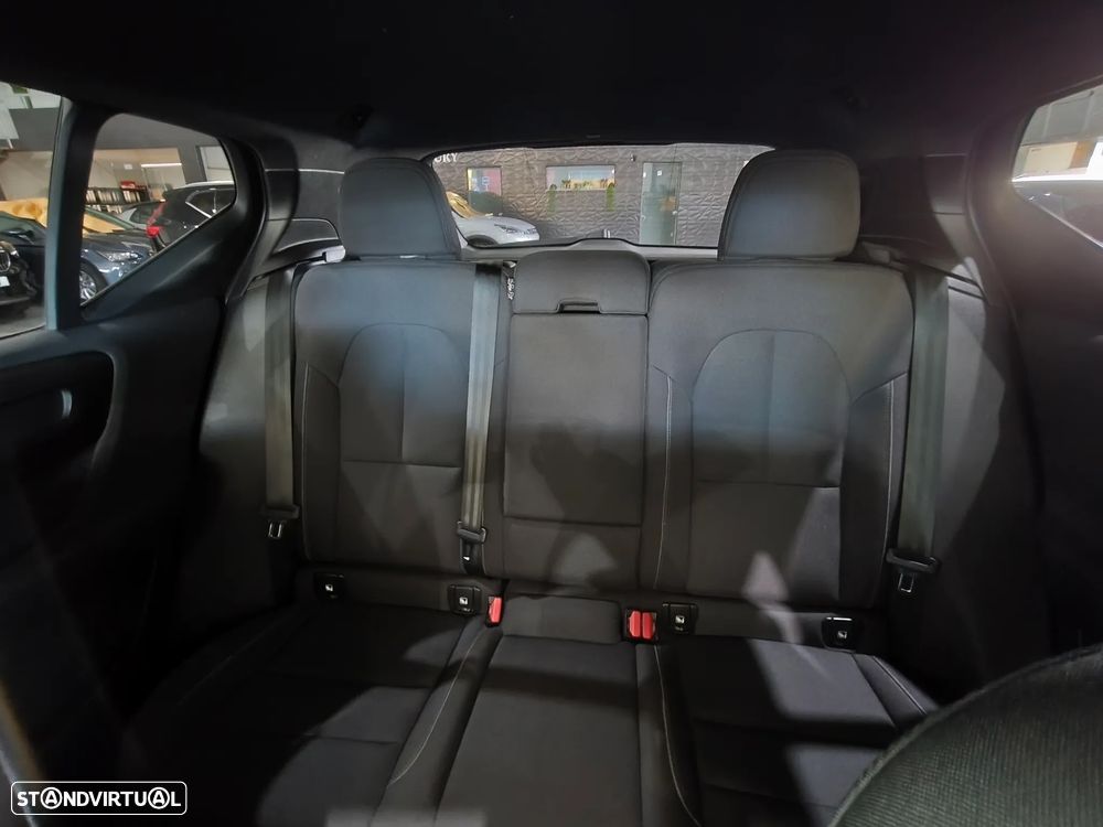 Volvo XC 40 Recharge Core - 7