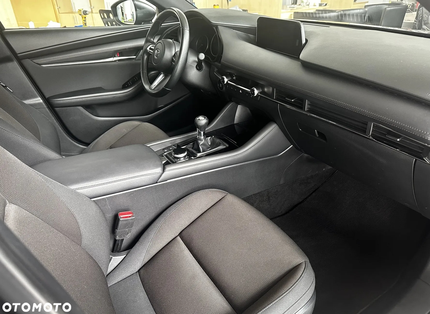 Mazda 3 e-SKYACTIV-G 2.0 M HYBRID HOMURA - 24