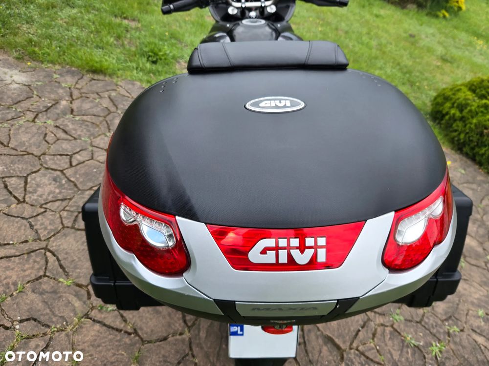 Suzuki V-STROM - 8