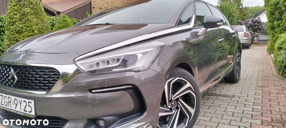 Citroën DS5 2.0 HDi Hybrid4 SoChic MCP - 1