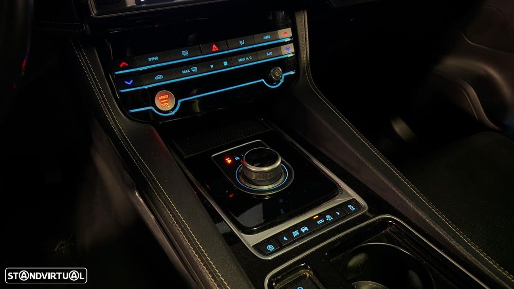 Jaguar F-Pace 2.0 i4D R-Sport AWD Aut. - 17