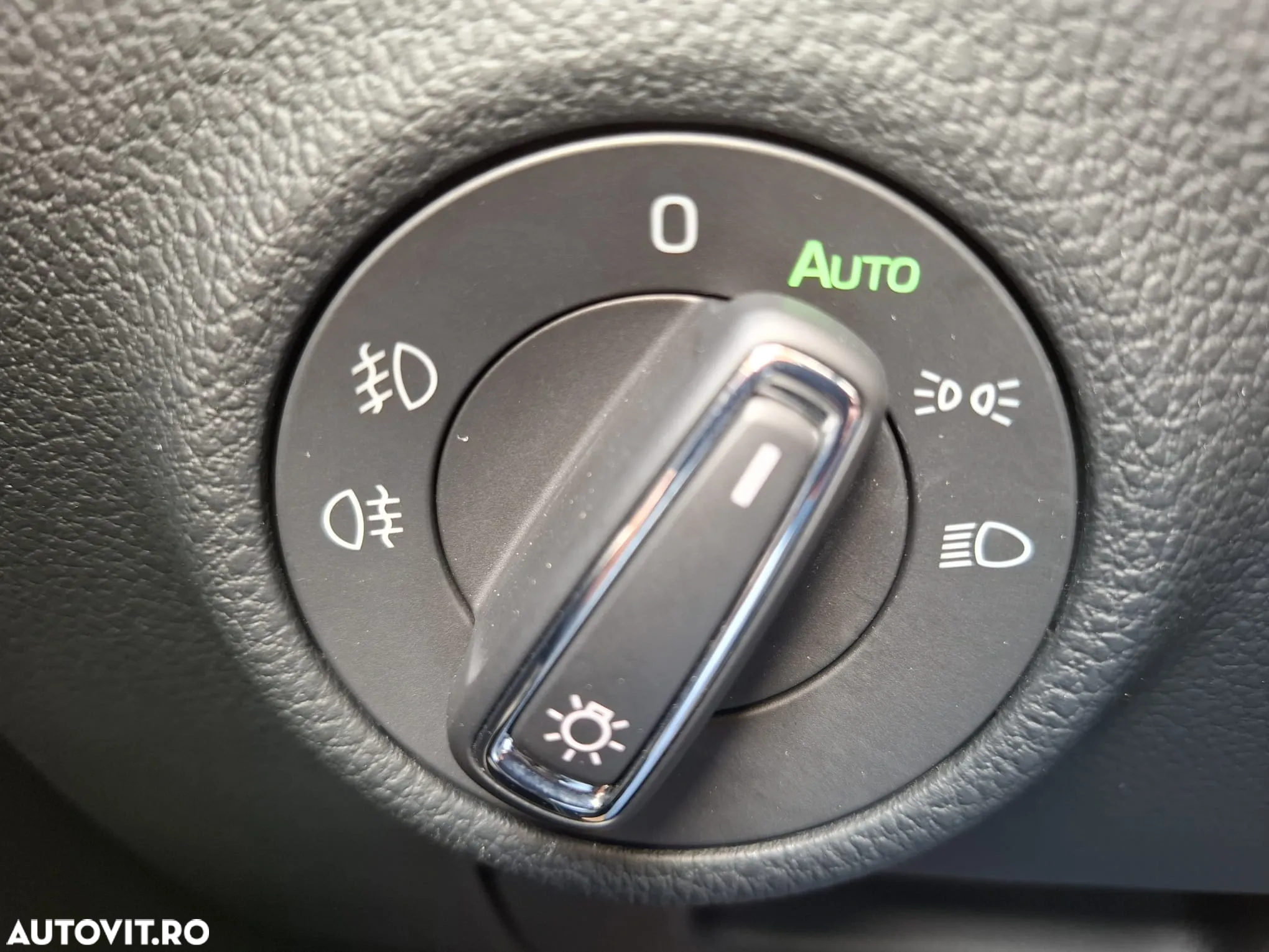 Skoda Superb 2.0 TDI DSG Ambition - 15