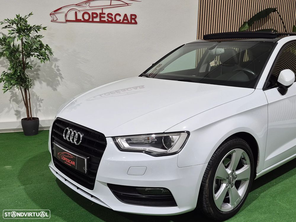 Audi A3 Sportback 1.6 TDI Attraction Special Edition - 2