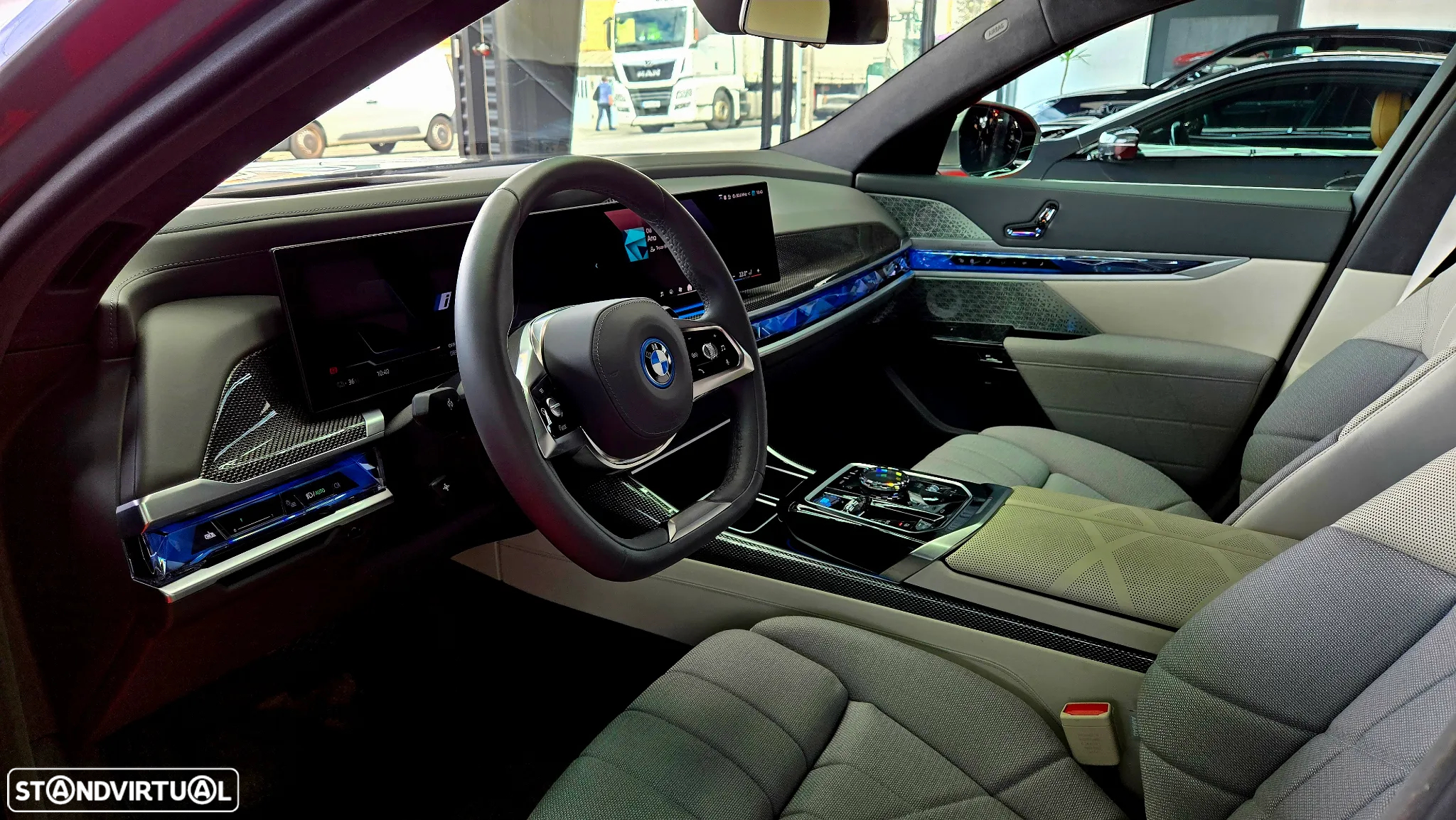 BMW i7 xDrive60 - 12