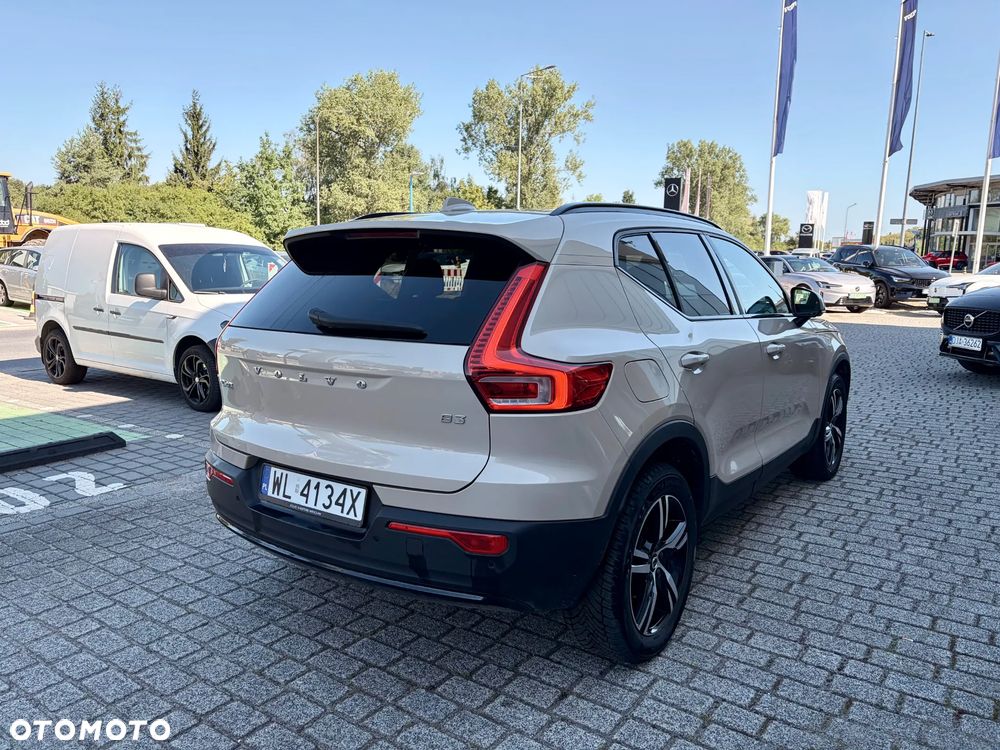 Volvo XC 40 B3 Plus Dark - 7