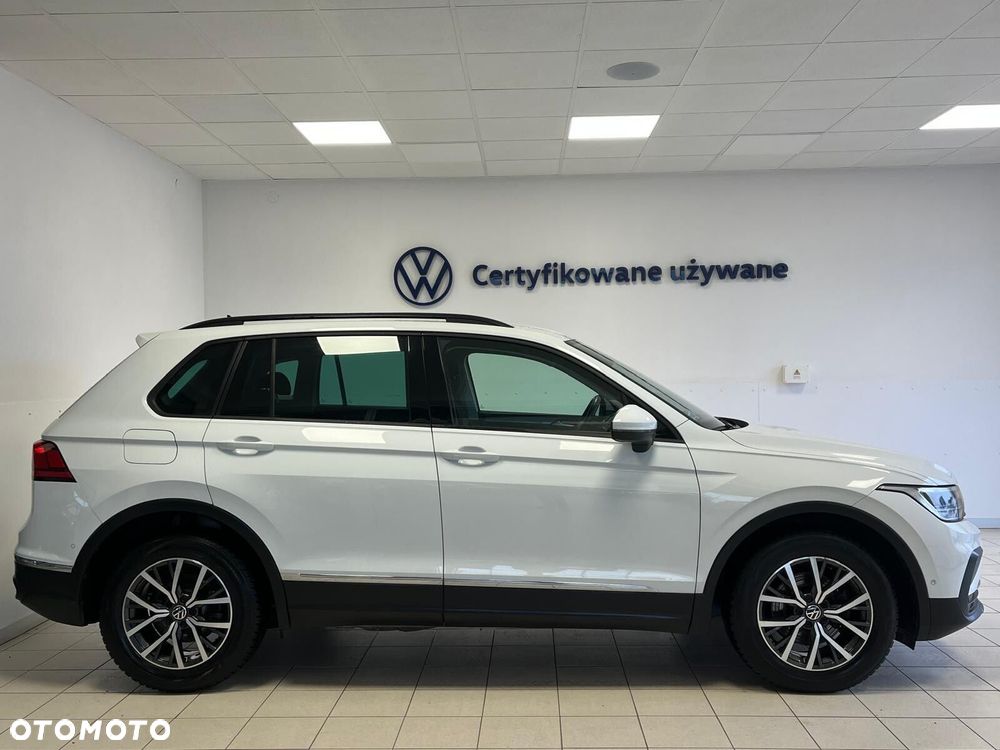 Volkswagen Tiguan - 5