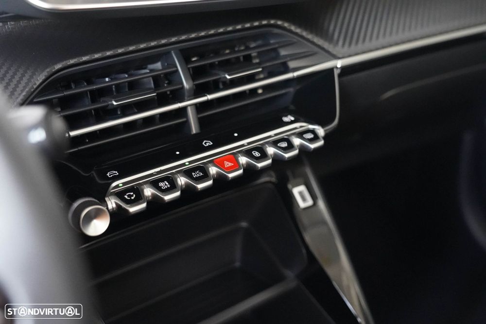 Peugeot 208 1.2 Hybrid Allure e-DCS6 - 28