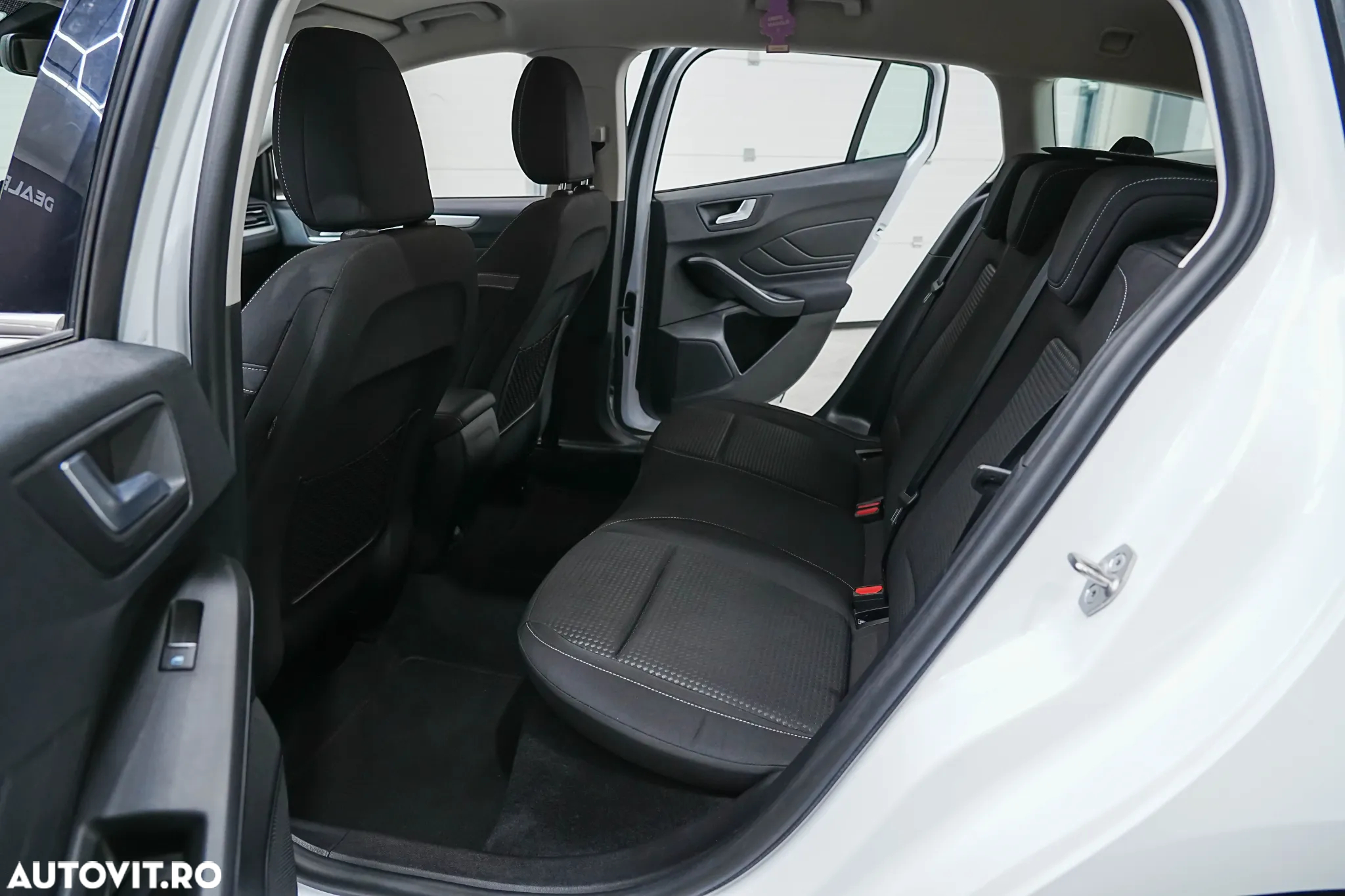 Ford Focus Turnier 1.5 EcoBlue Start-Stopp-System Aut. ACTIVE - 25