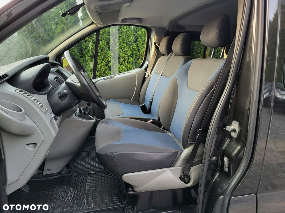Renault Trafic - 16