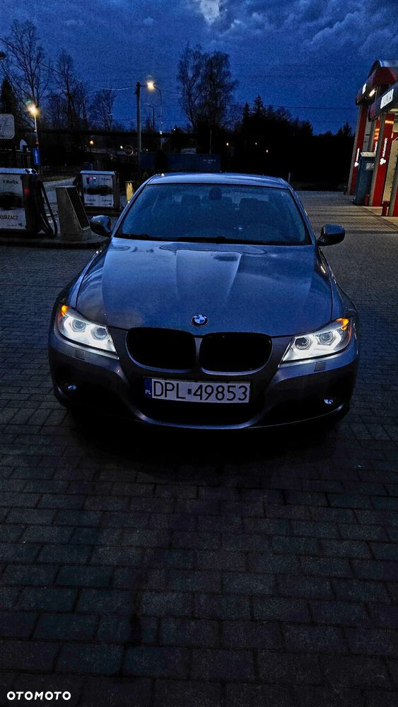 BMW Seria 3 320d DPF - 8