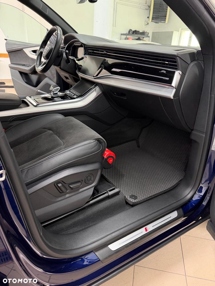 Audi Q8 - 27