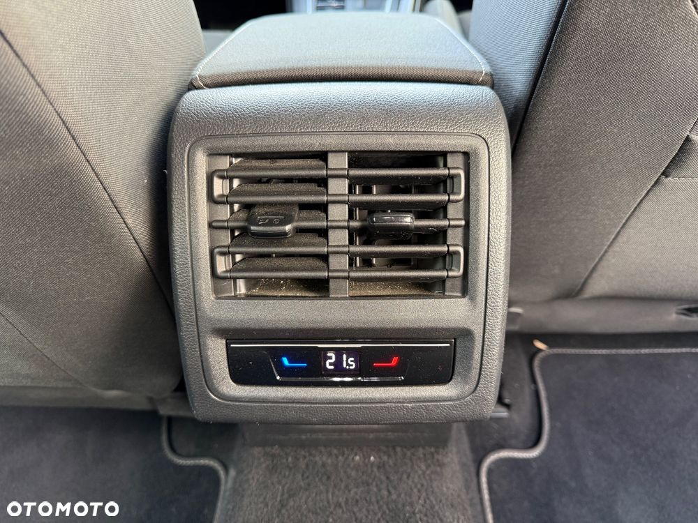 Volkswagen Golf VIII 1.4 TSI Plug-In Hybrid Style DSG - 19