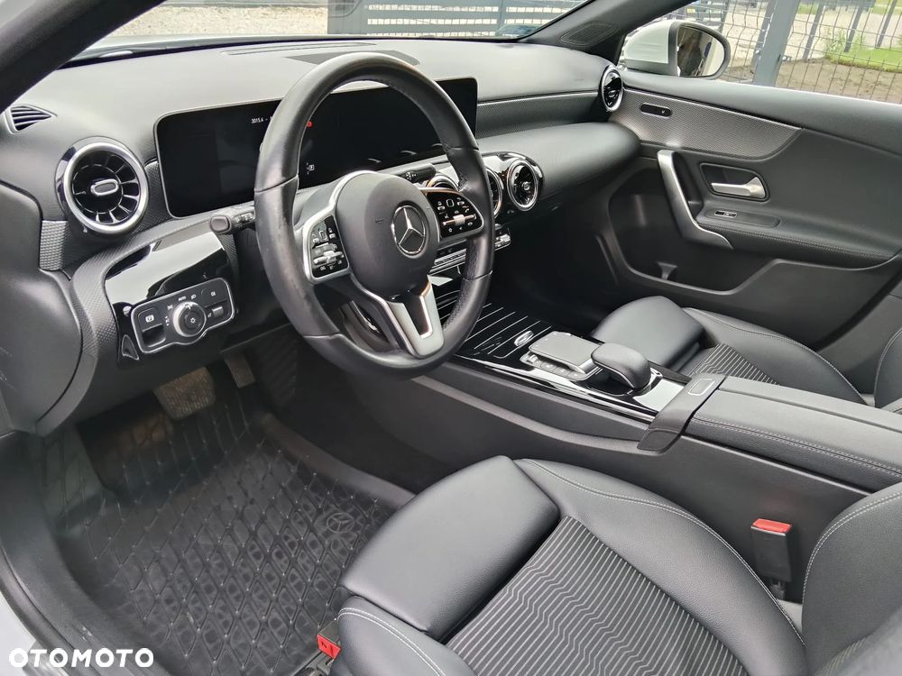 Mercedes-Benz Klasa A 200 Progressive 7G-DCT - 9