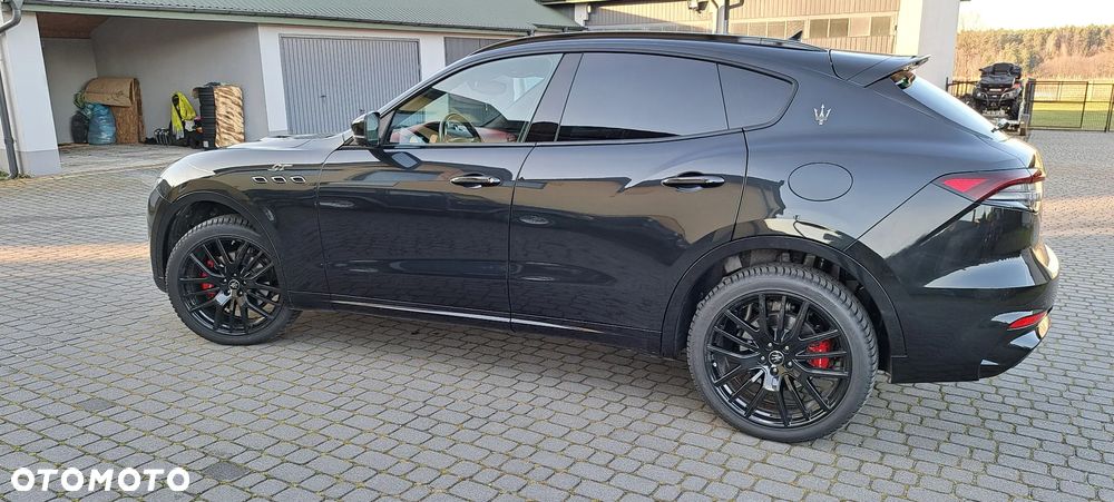 Maserati Levante - 8