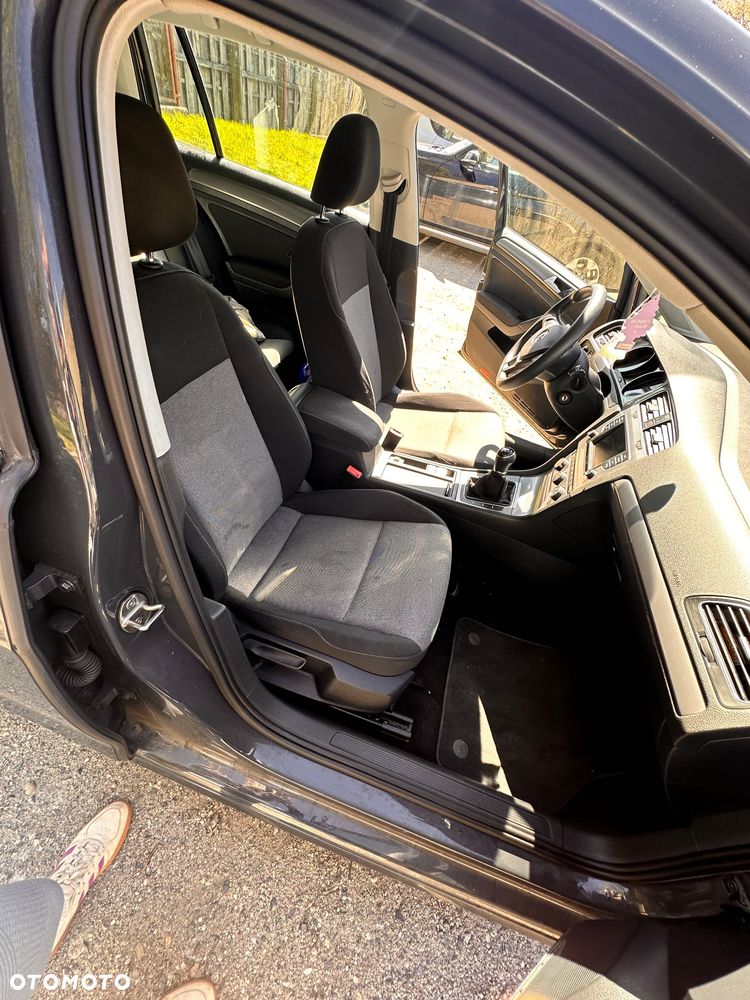 Volkswagen Golf 1.6 TDI BlueMotion Trendline - 19