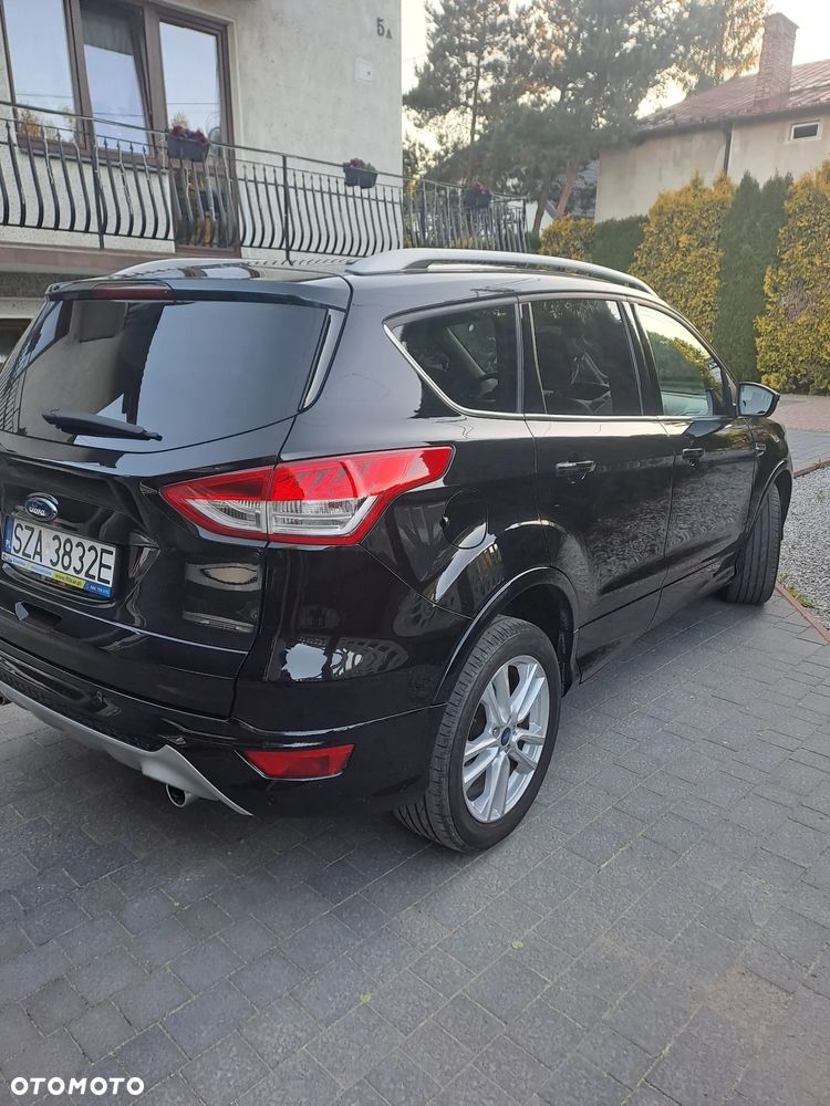 Ford Kuga 2.0 TDCi 4x4 Titanium - 4