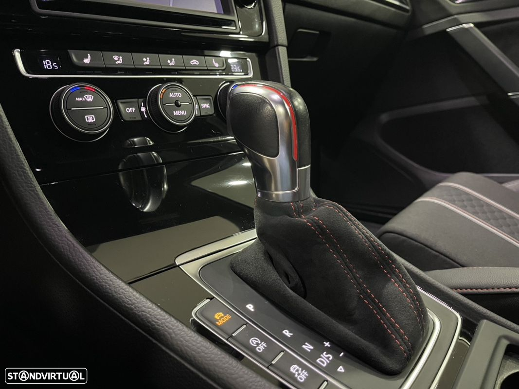VW Golf GTI Clubsport DSG - 11