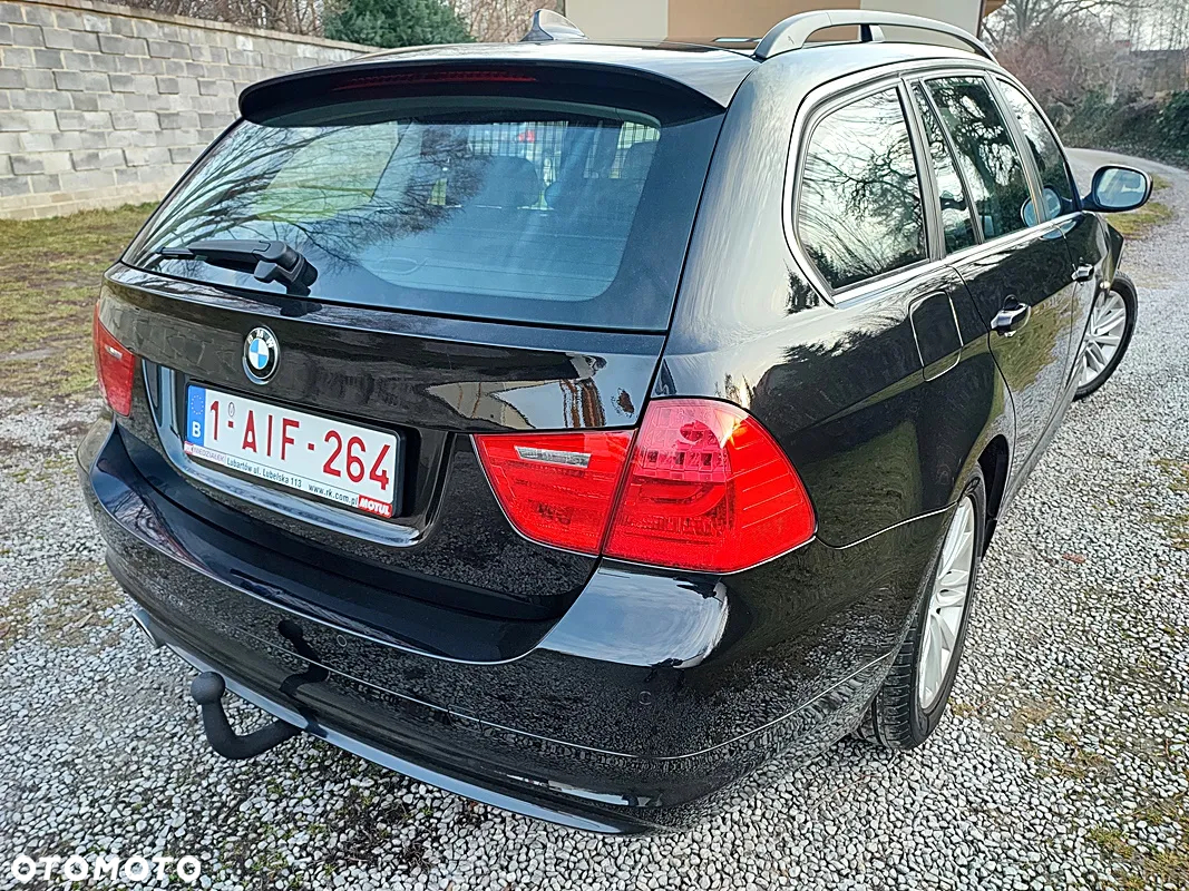 BMW Seria 3 320d - 30